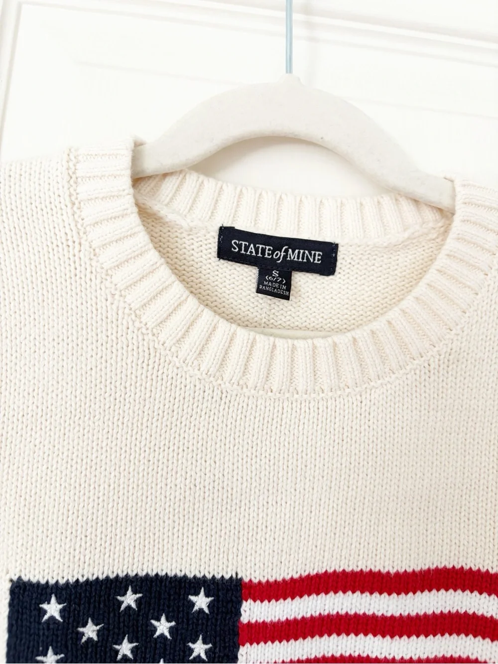 S (6/7) • NEW Cream Crewneck Sweater with American Flag Gender Neutral